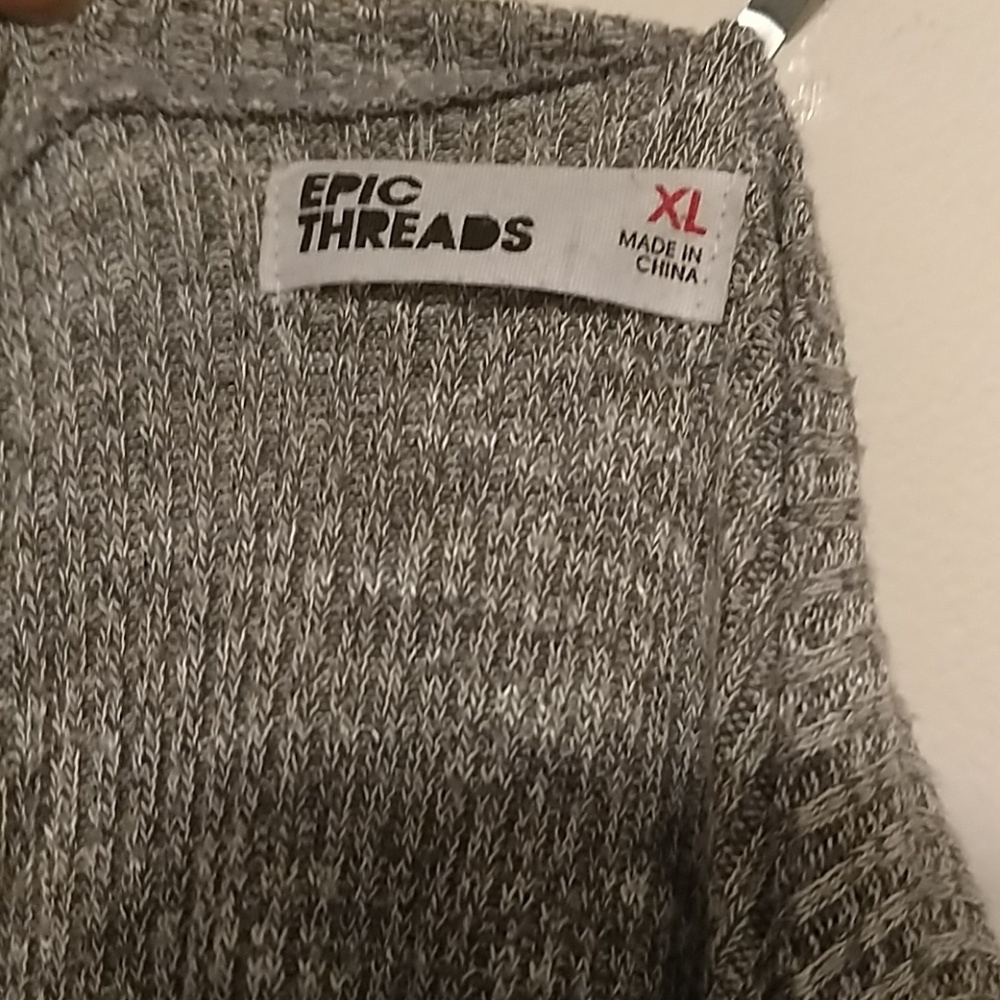 Cardigan - Picture 3 of 3